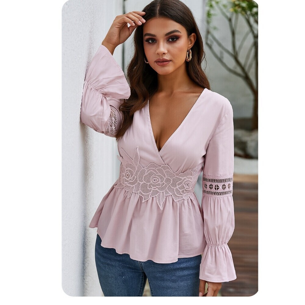INA brand blouse top Pale pink BoHo Lace detail Sz S peplum style lace V-neck